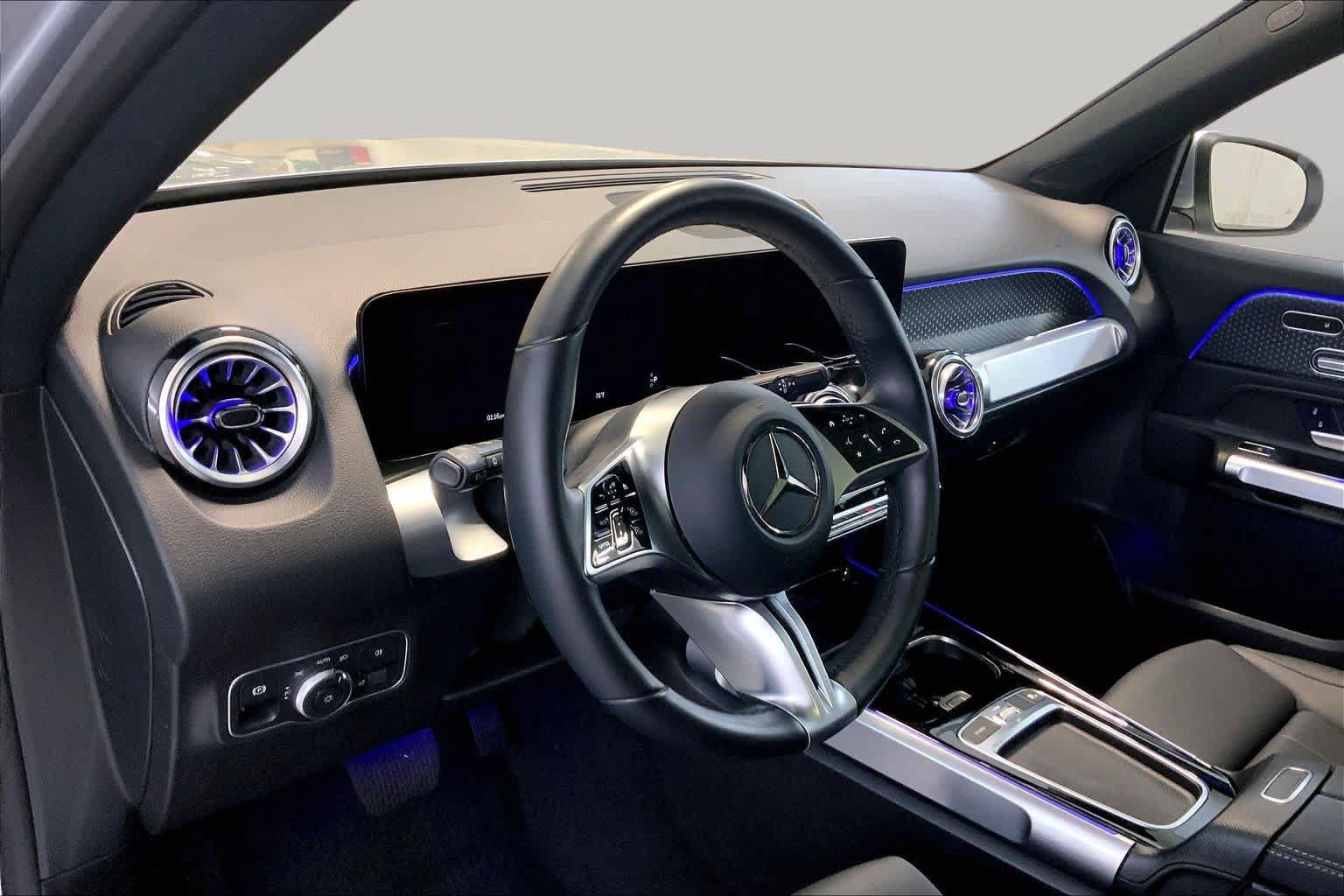 Used 2024 Mercedes-Benz EQB 300 4MATIC w/ Winter Package image 17