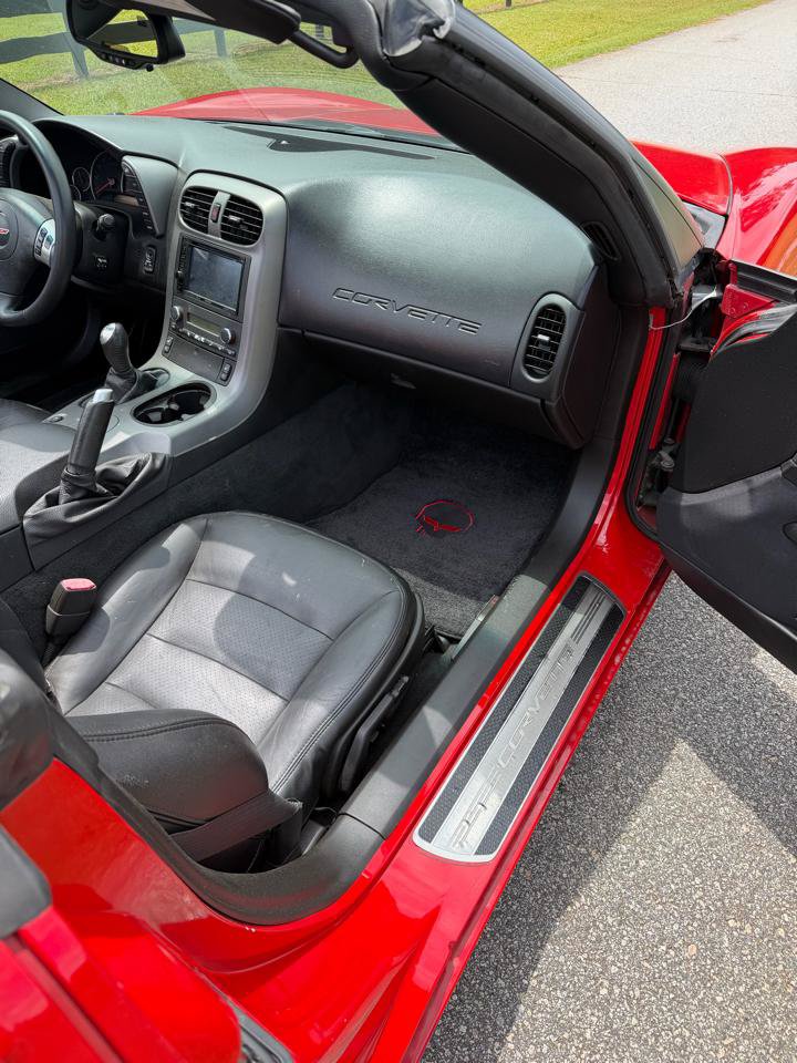 Used 2007 Chevrolet Corvette Convertible w/ Preferred Equipment Group RWD image 16