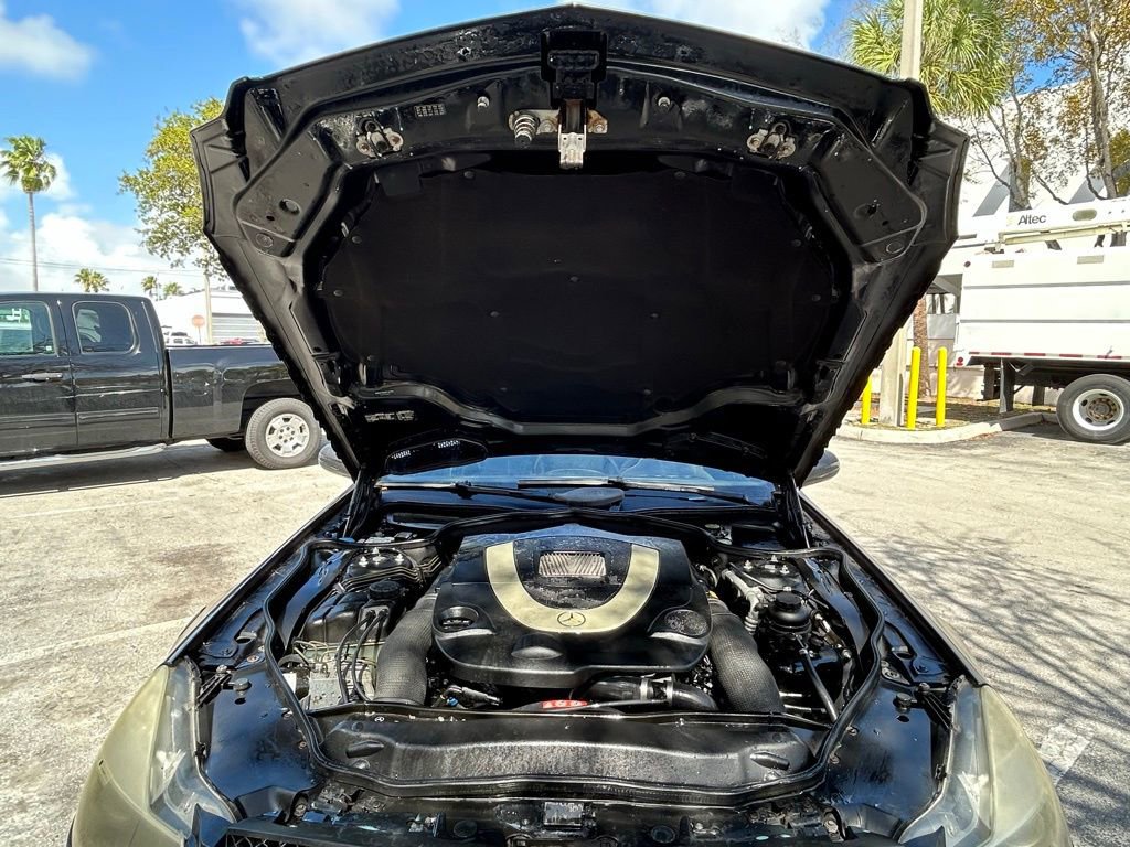 Used 2011 Mercedes-Benz SL 550 image 26