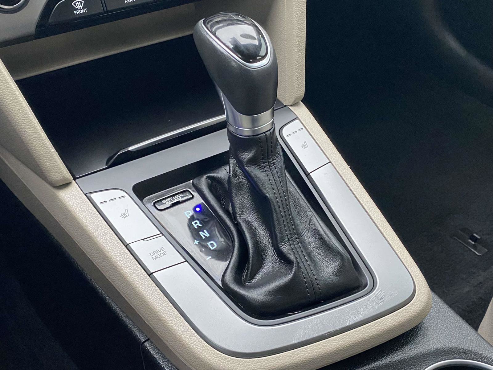 Used 2017 Hyundai Elantra Limited w/ Limited Ultimate Package 05 image 31