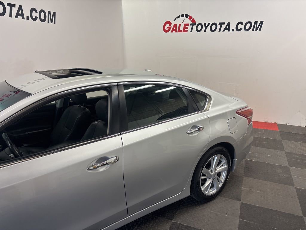 Used 2013 Nissan Altima 2.5 SL w/ Technology Pkg image 8