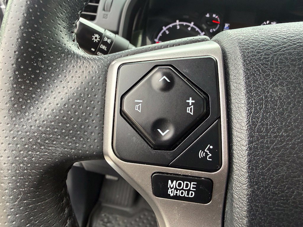 Used 2021 Toyota 4Runner SR5 Premium w/ Moonroof Package AWD/4WD image 16