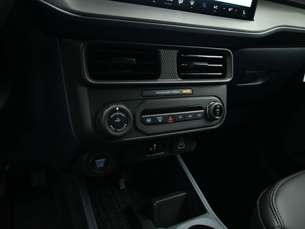 New 2025 Ford Maverick Lariat w/ Black Appearance Package image 15