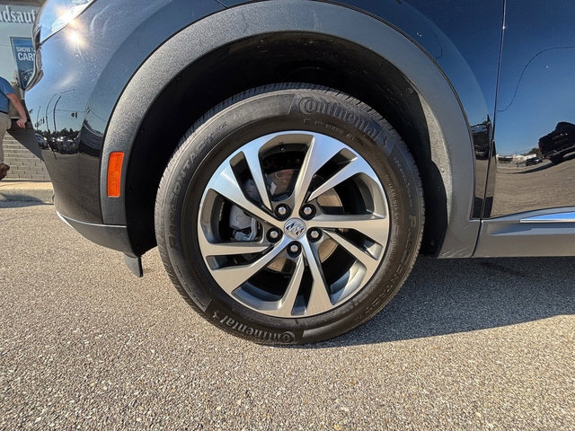 Used 2022 Buick Envision Essence w/ Safety Package image 29