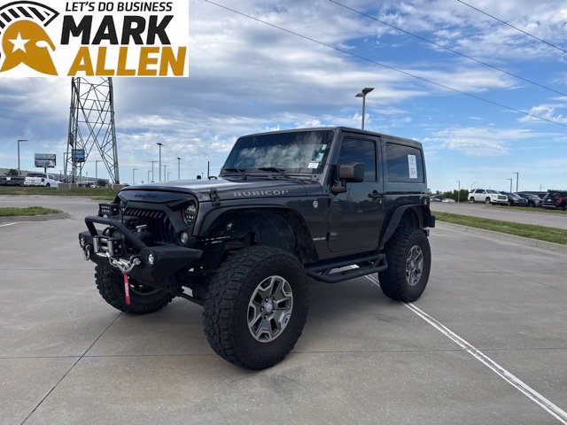 Used 2016 Jeep Wrangler Rubicon w/ Power Convenience Group AWD/4WD image 2