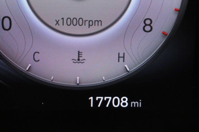 Certified 2024 Hyundai Santa Cruz Limited image 13