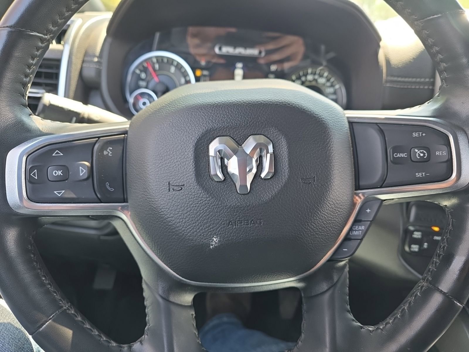 Used 2023 RAM 2500 Laramie AWD/4WD image 20