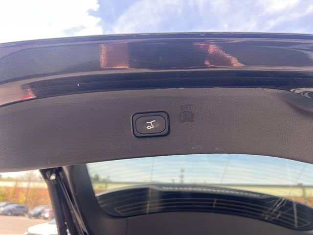 Used 2024 Ford Edge Titanium AWD/4WD image 16