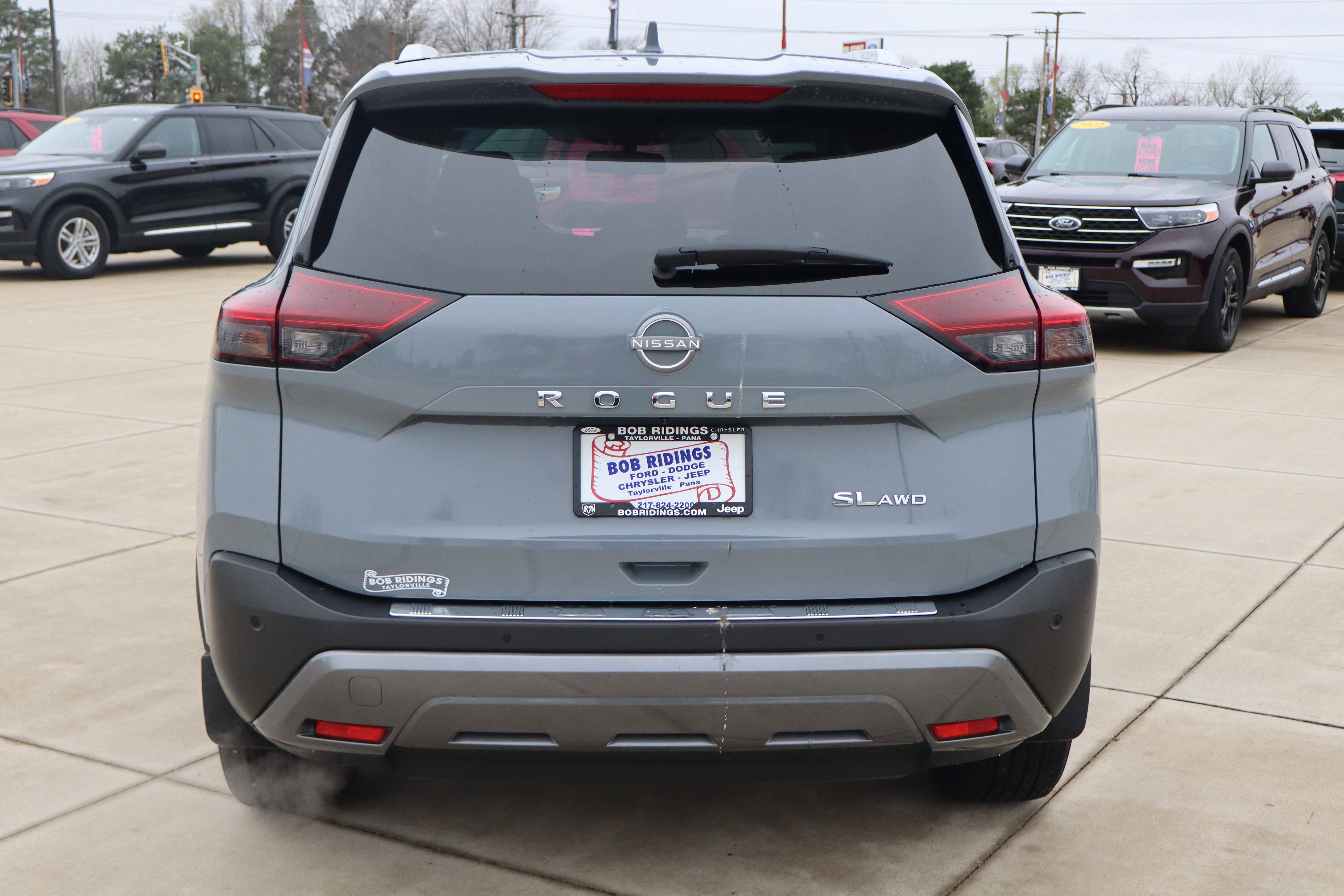 Used 2023 Nissan Rogue SL image 6