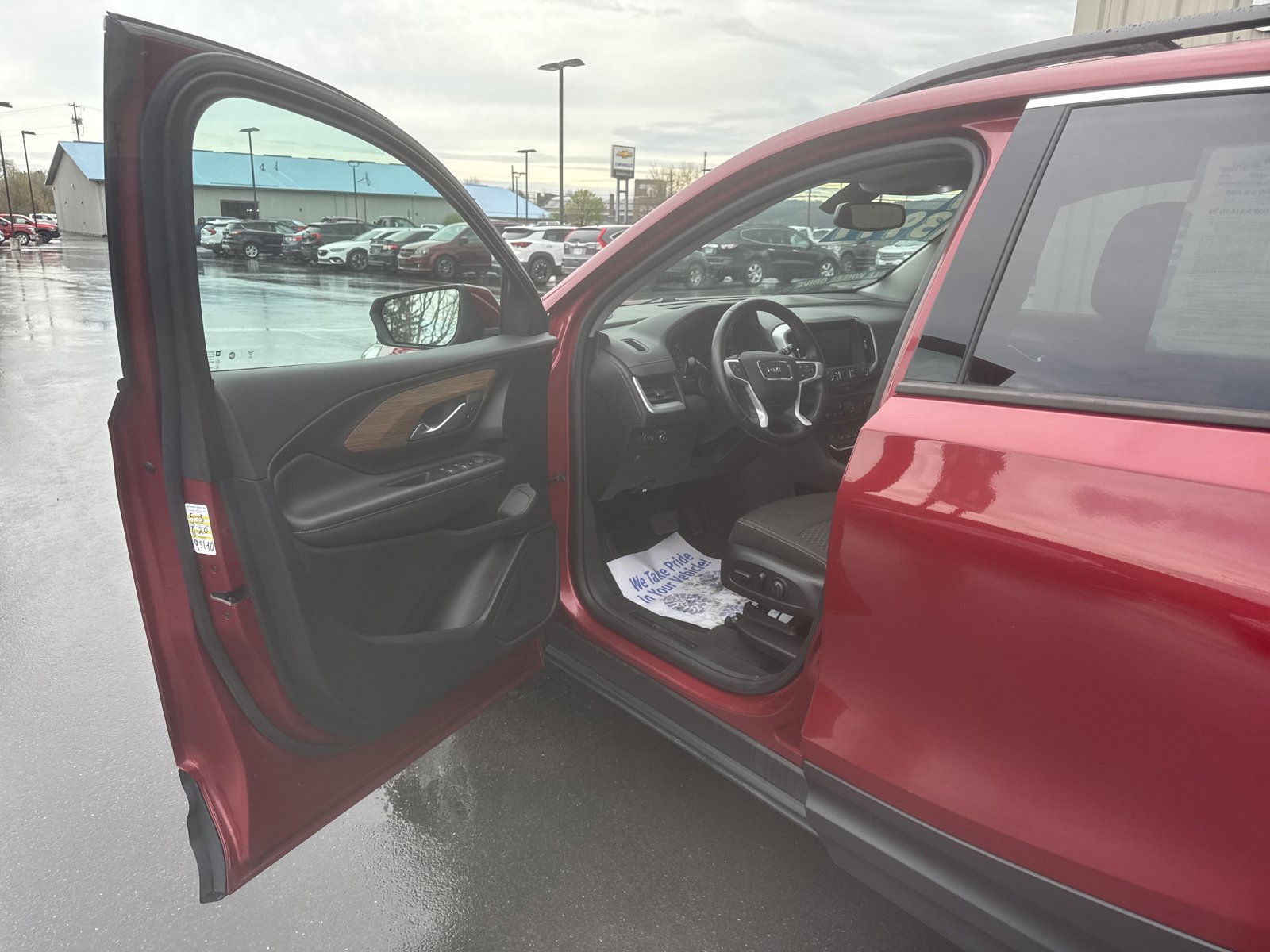Used 2019 GMC Terrain SLE w/ Driver Convenience Package image 9