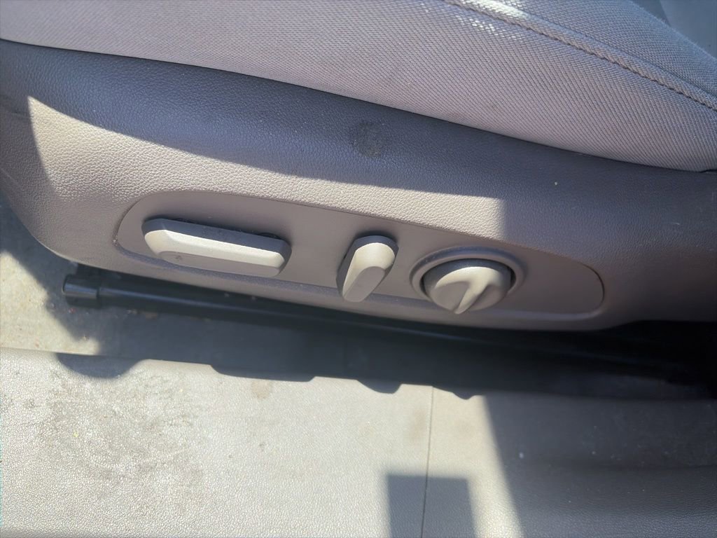 Used 2022 Chevrolet Malibu LT image 18