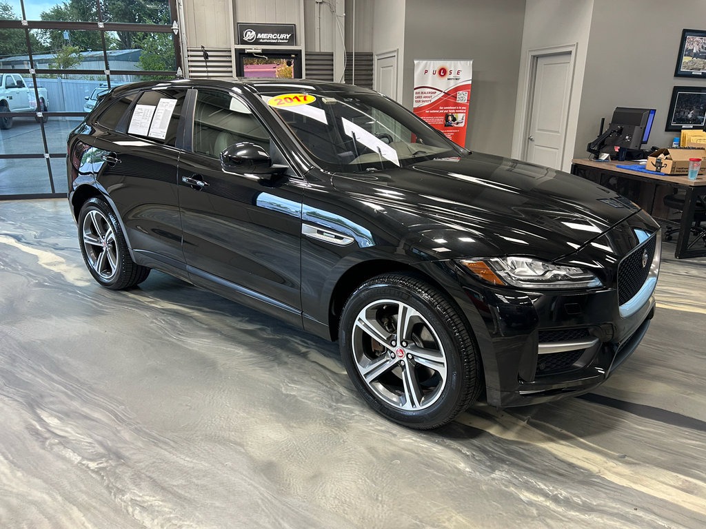 Used 2017 Jaguar F-PACE R-Sport AWD/4WD image 28