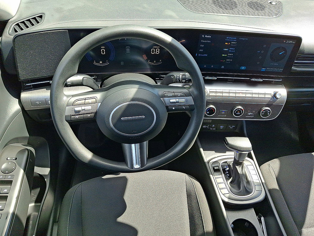 Certified 2024 Hyundai Kona SE AWD/4WD image 20
