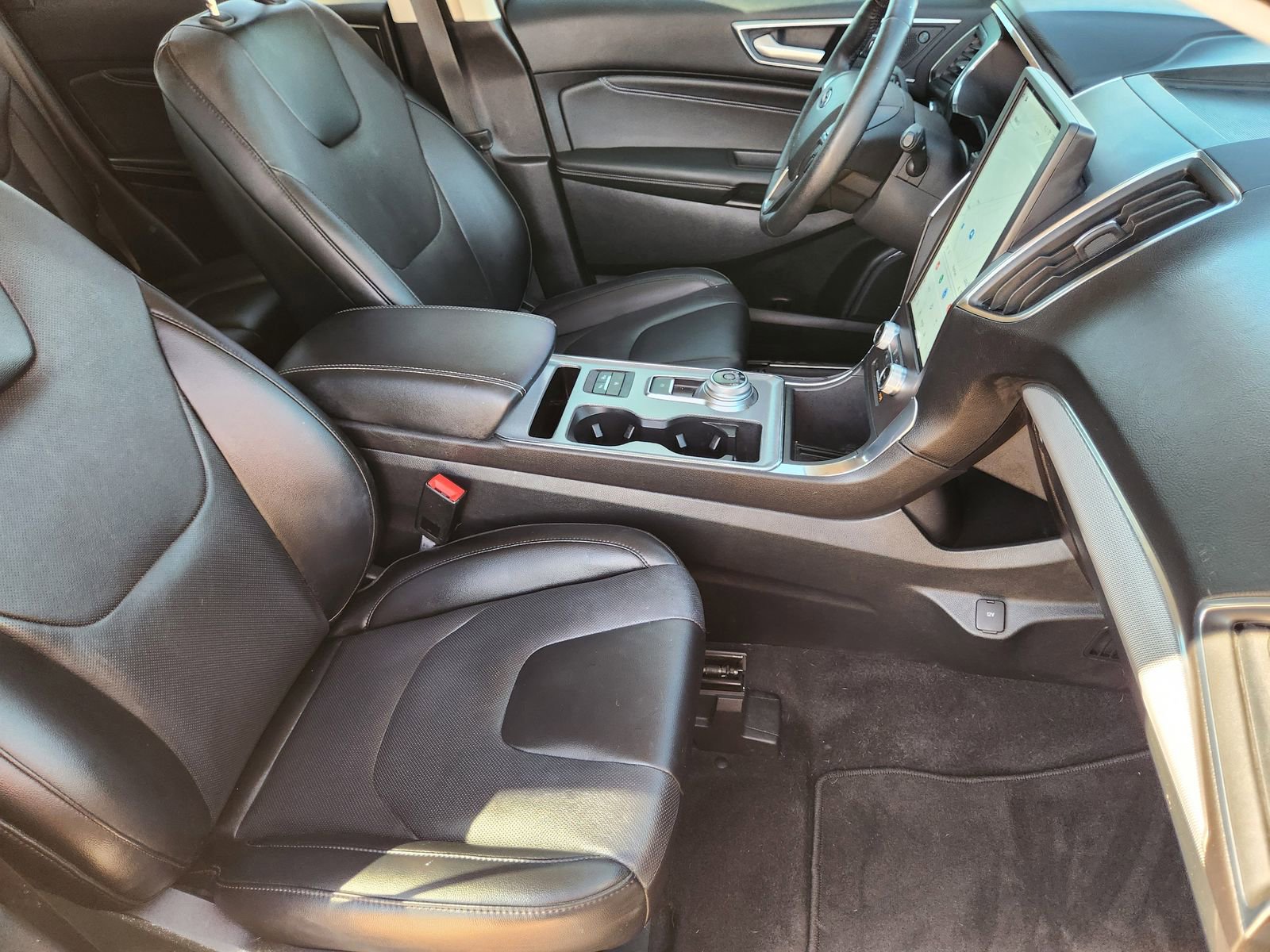 Used 2021 Ford Edge Titanium w/ Equipment Group 301A image 15