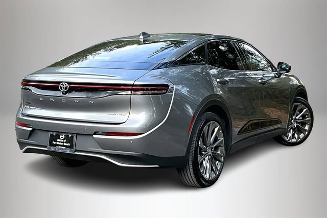 Used 2024 Toyota Crown w/ Advanced Technology Package image 5