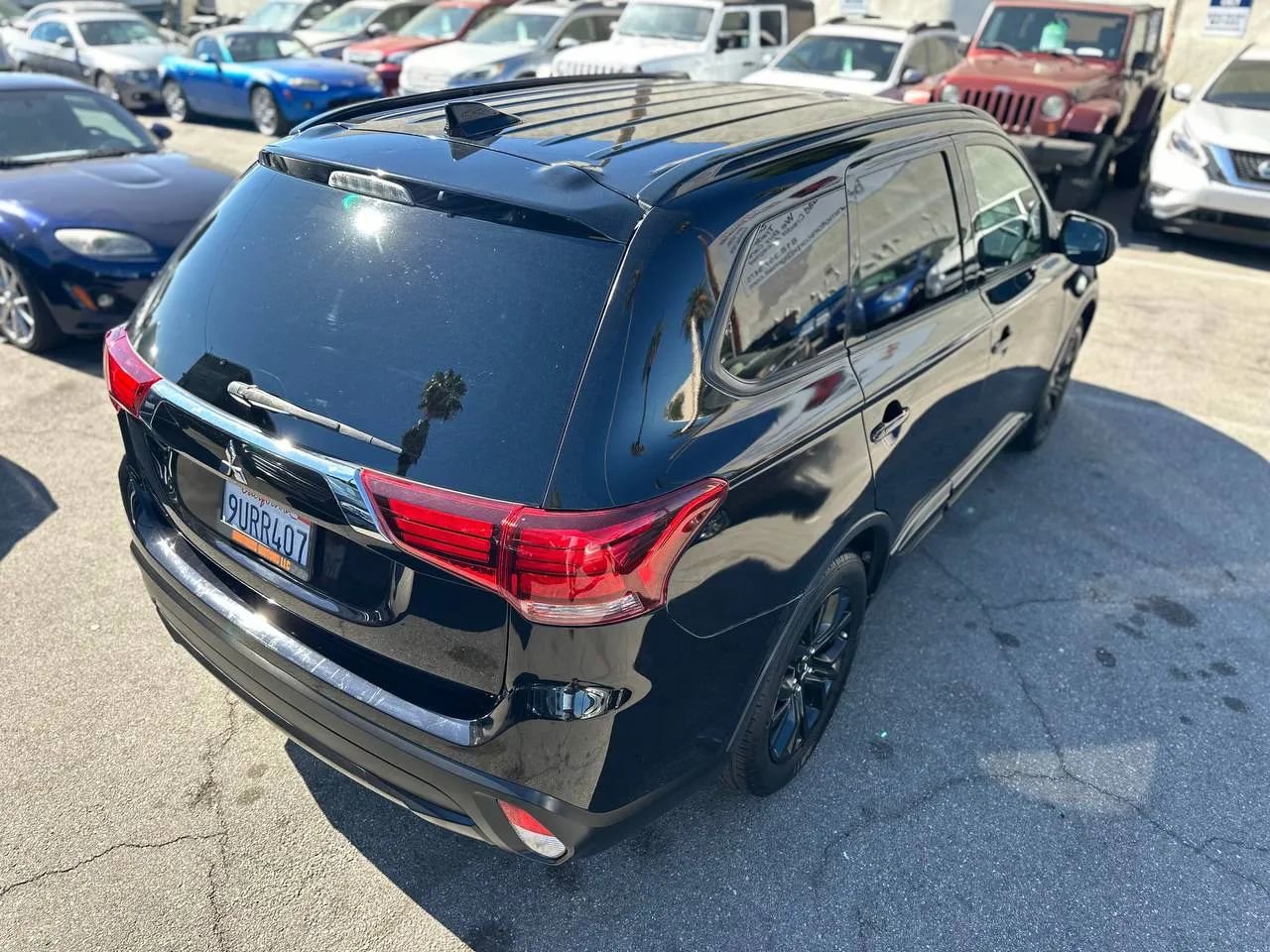 Used 2018 Mitsubishi Outlander LE image 19
