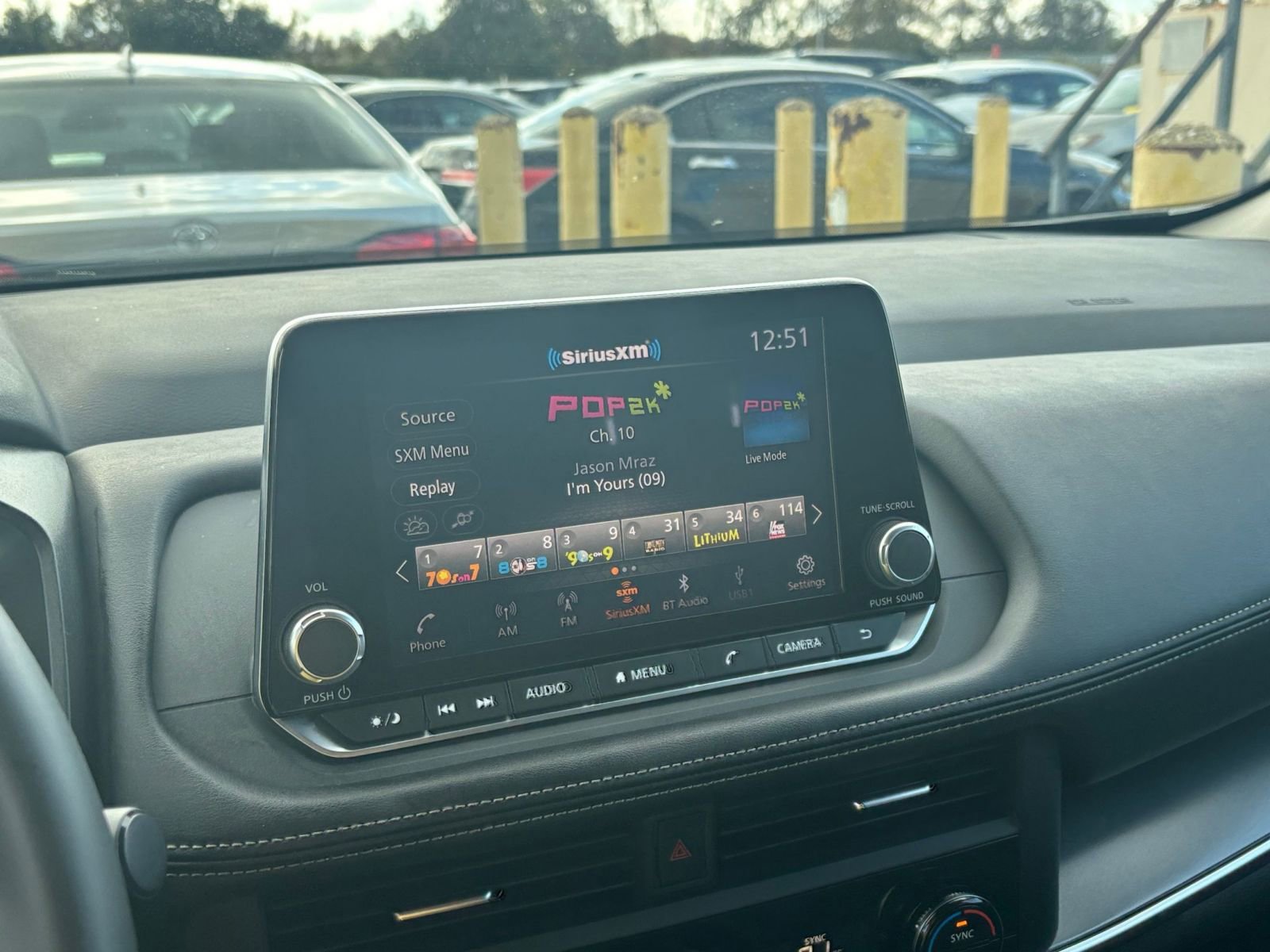 Used 2025 Nissan Rogue SV image 21