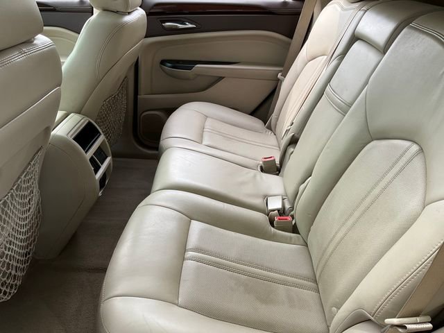 Used 2015 Cadillac SRX Luxury image 16