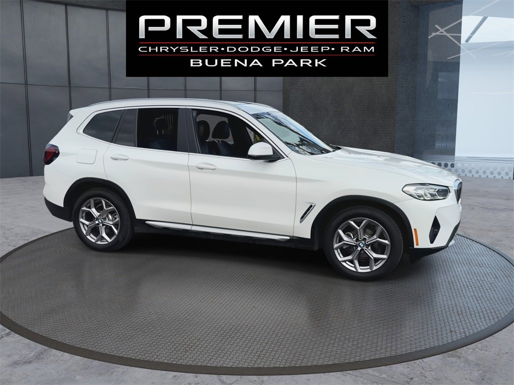 Used 2024 BMW X3 xDrive30i w/ Premium Essential Package image 9