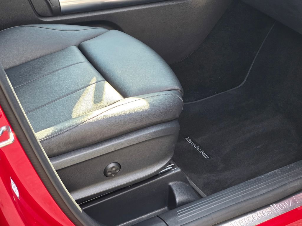 Used 2021 Mercedes-Benz GLA 250 4MATIC image 12