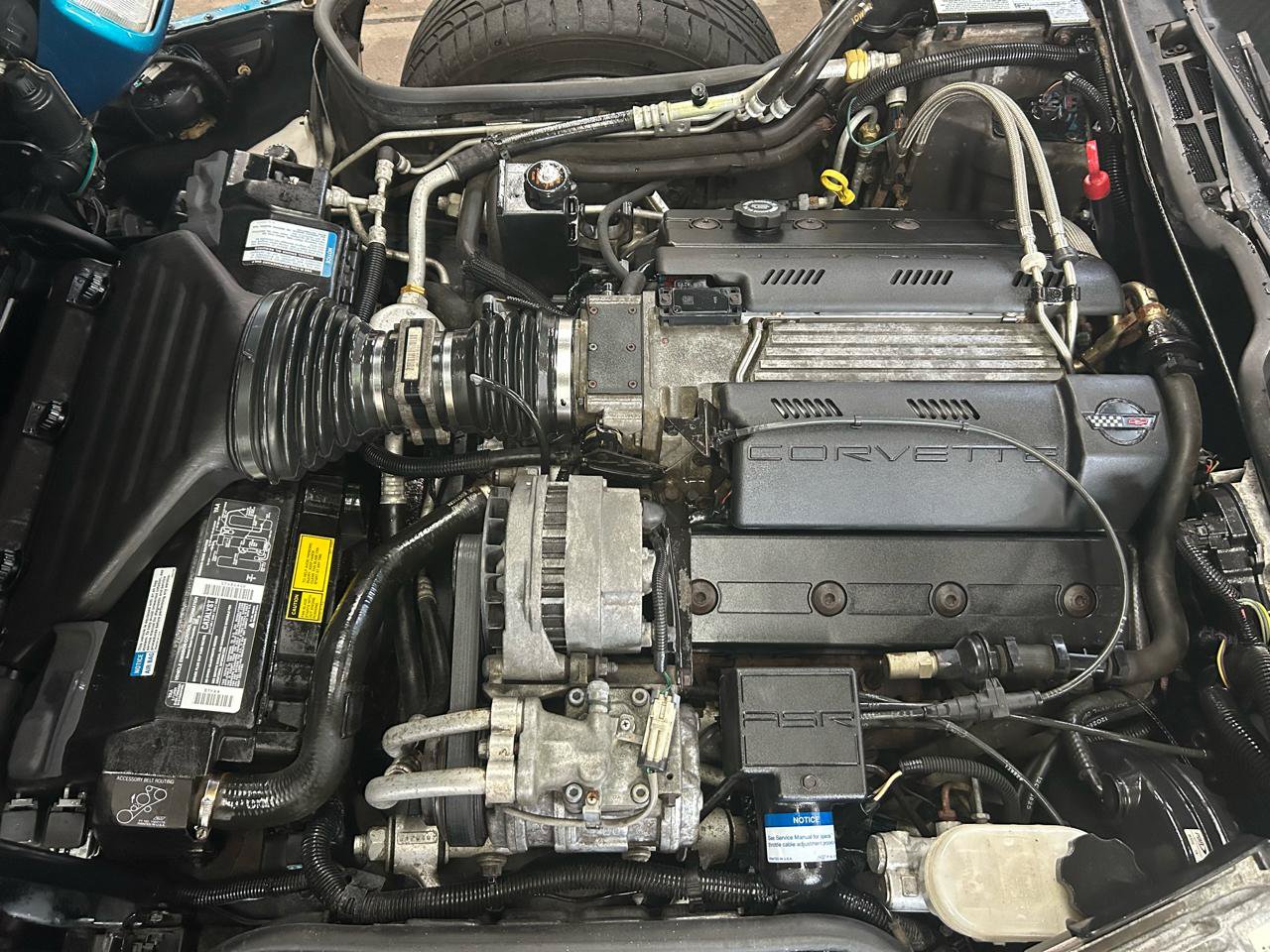 Used 1995 Chevrolet Corvette Coupe RWD image 11