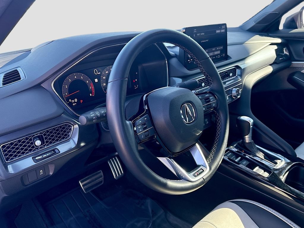 Used 2025 Acura Integra A-Spec w/ Technology Package FWD image 9