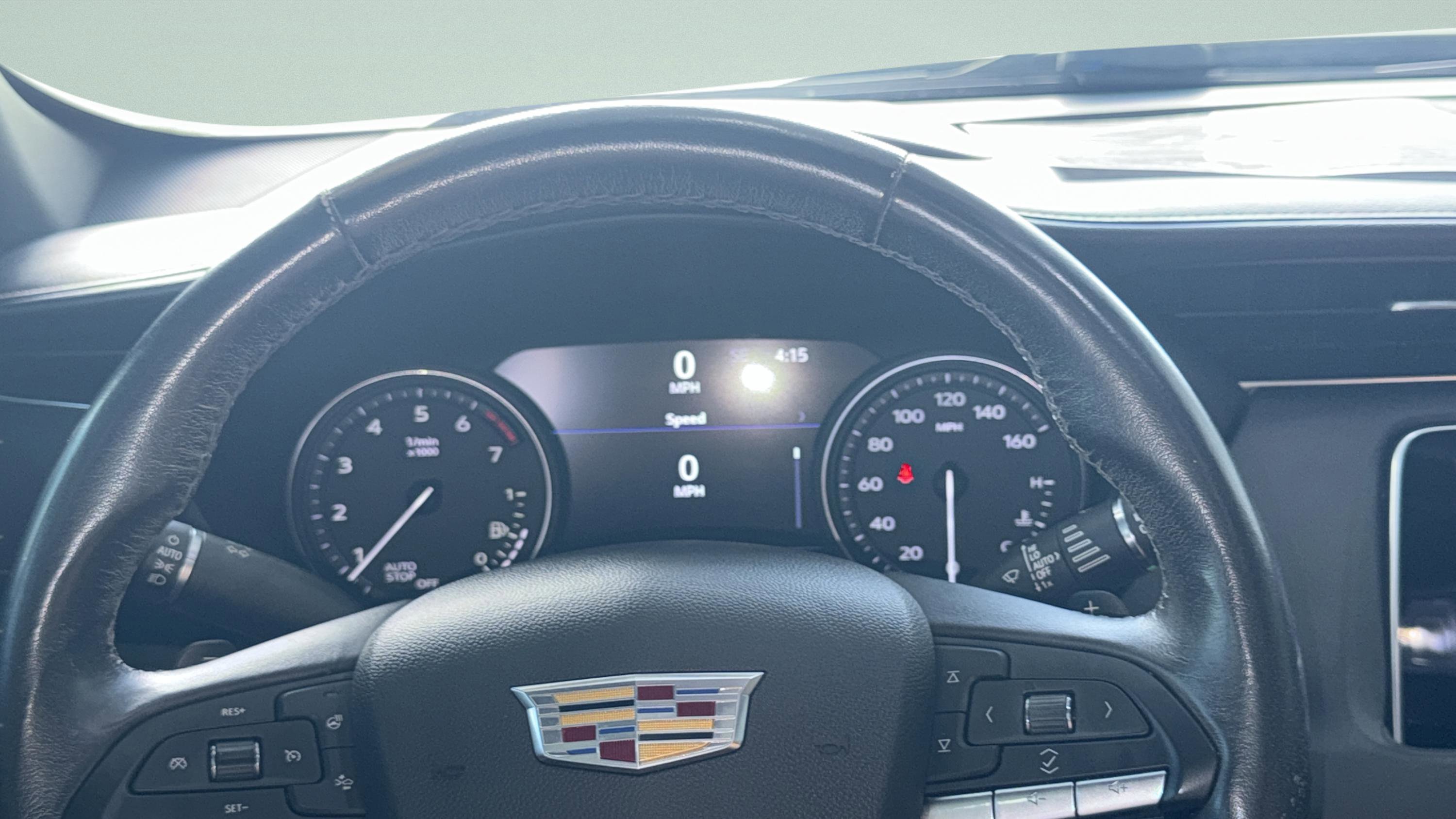 Used 2020 Cadillac XT4 Premium Luxury FWD image 40