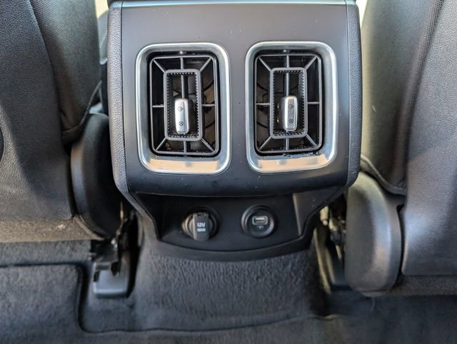 Used 2023 Kia Sorento LX image 12