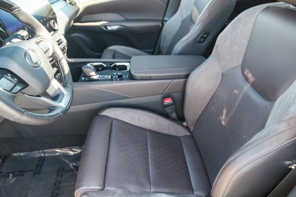 Certified 2024 Lexus RX 450h AWD w/ Convenience Package image 19