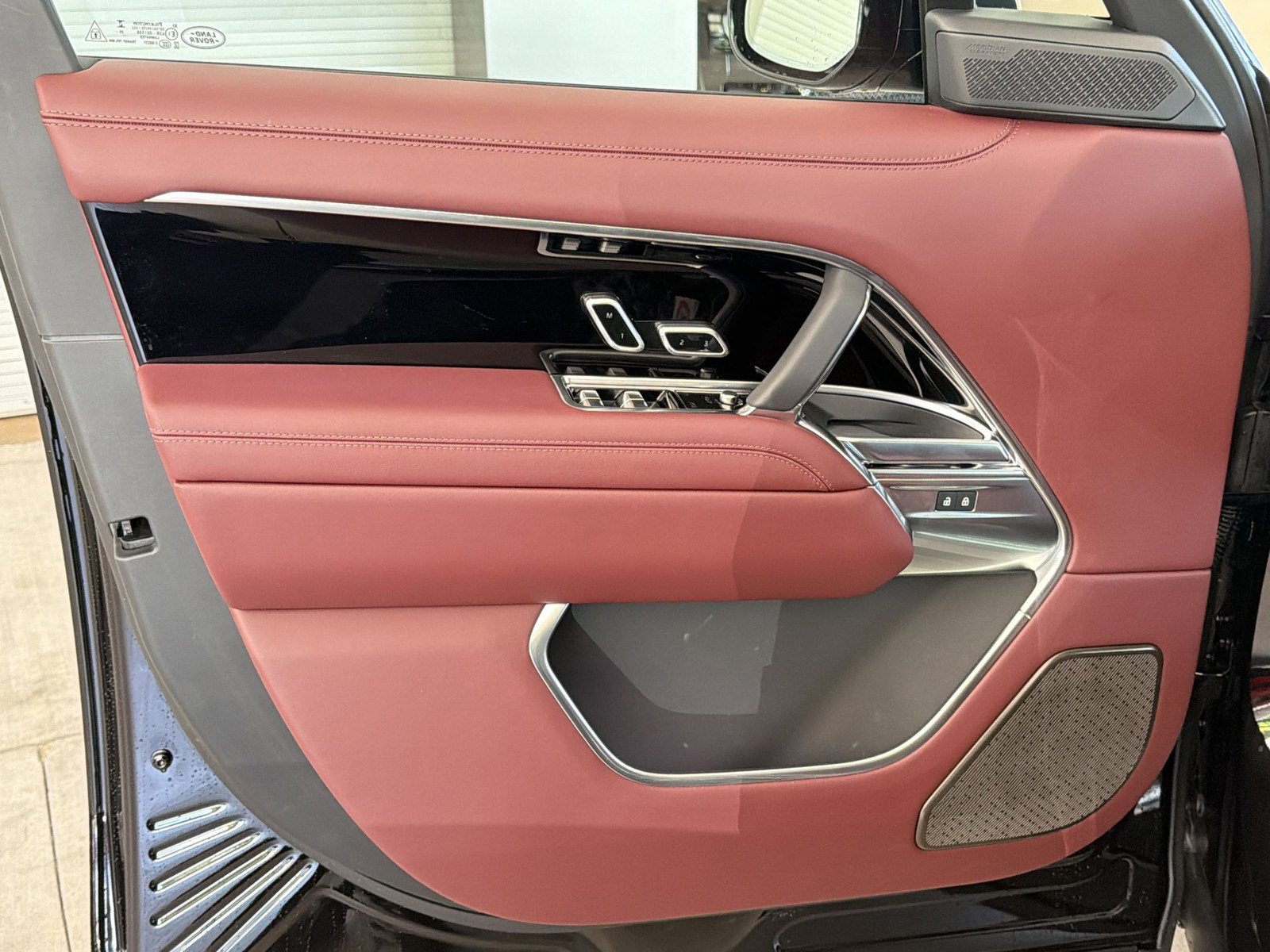 New 2026 Land Rover Range Rover Autobiography AWD/4WD image 20