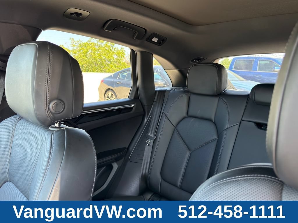 Used 2023 Porsche Macan AWD/4WD image 12