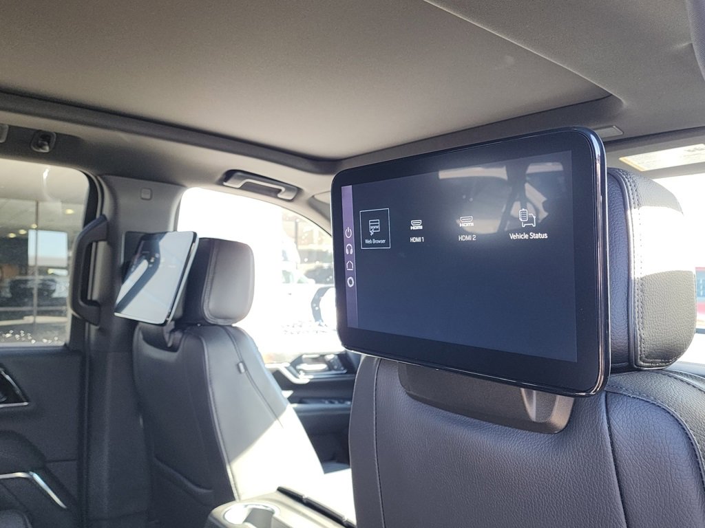 New 2026 GMC Yukon XL Denali w/ Denali Reserve Package image 56