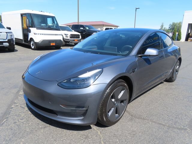 Used 2023 Tesla Model 3 Standard Range RWD image 3