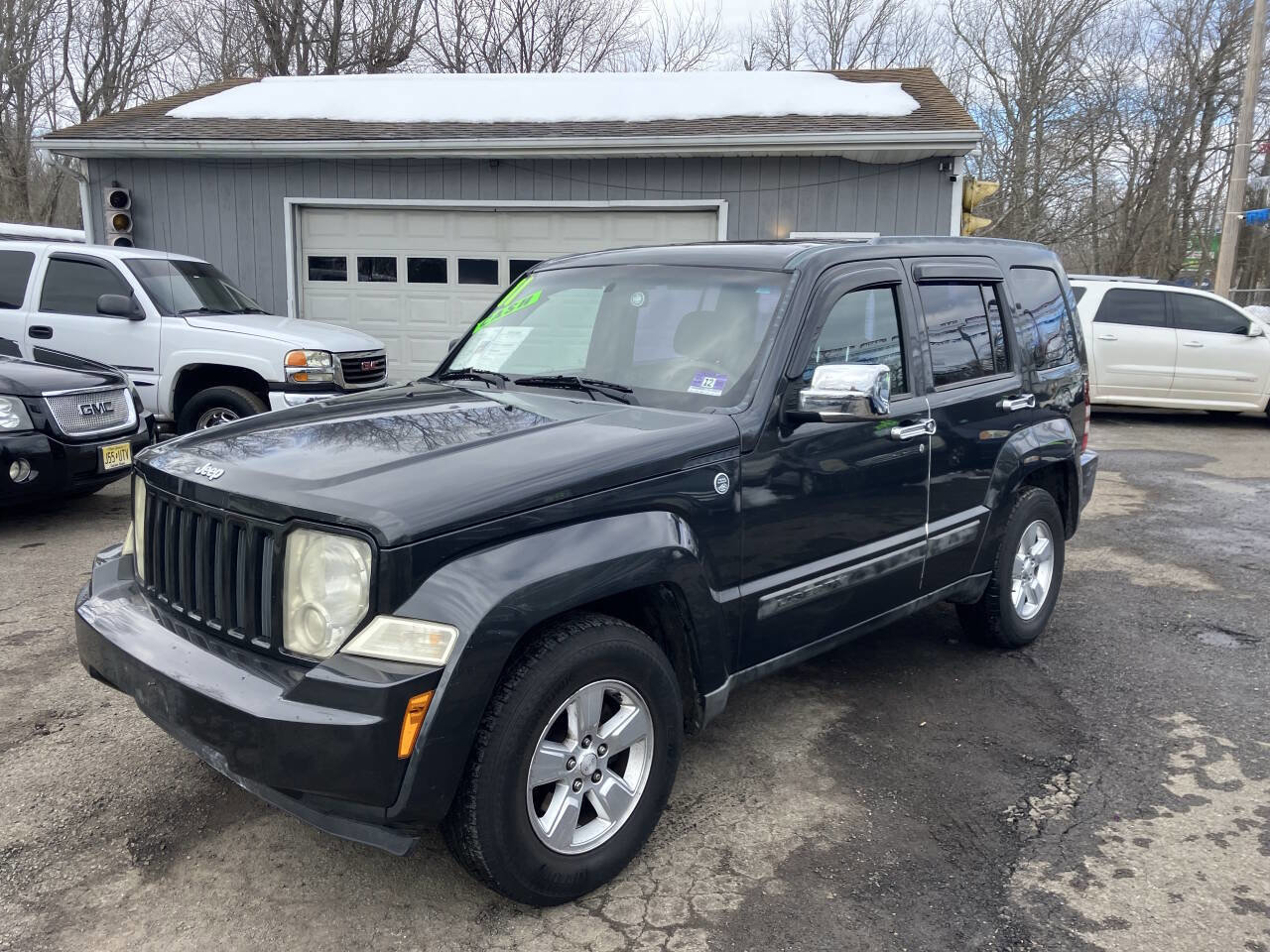 Used 2011 Jeep Liberty Sport image 10