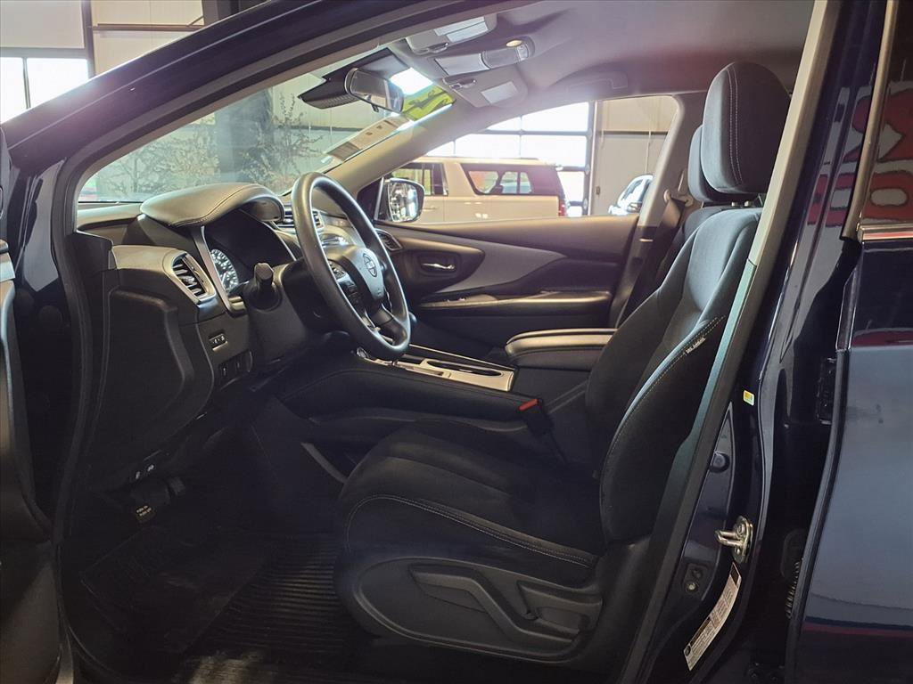 Used 2023 Nissan Murano S image 18