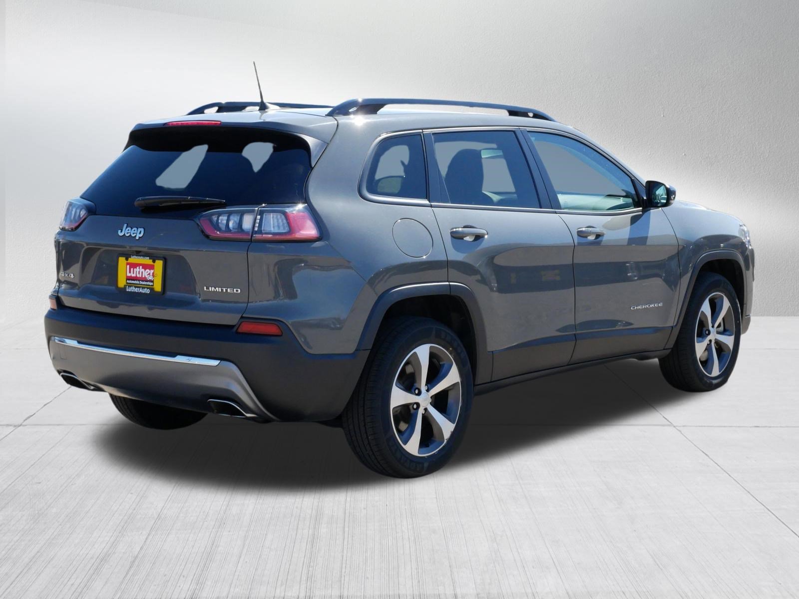 Used 2022 Jeep Cherokee Limited AWD/4WD image 7