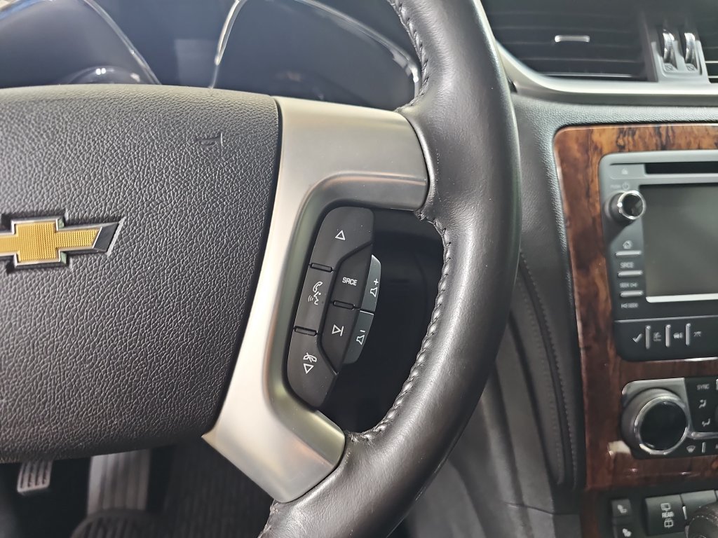 Used 2013 Chevrolet Traverse LT FWD image 25