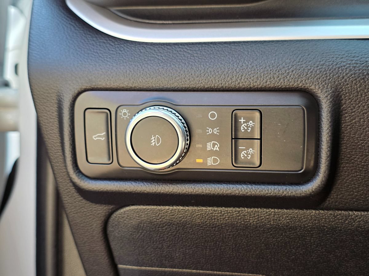 Used 2020 Ford Explorer XLT w/ Equipment Group 202A RWD image 50