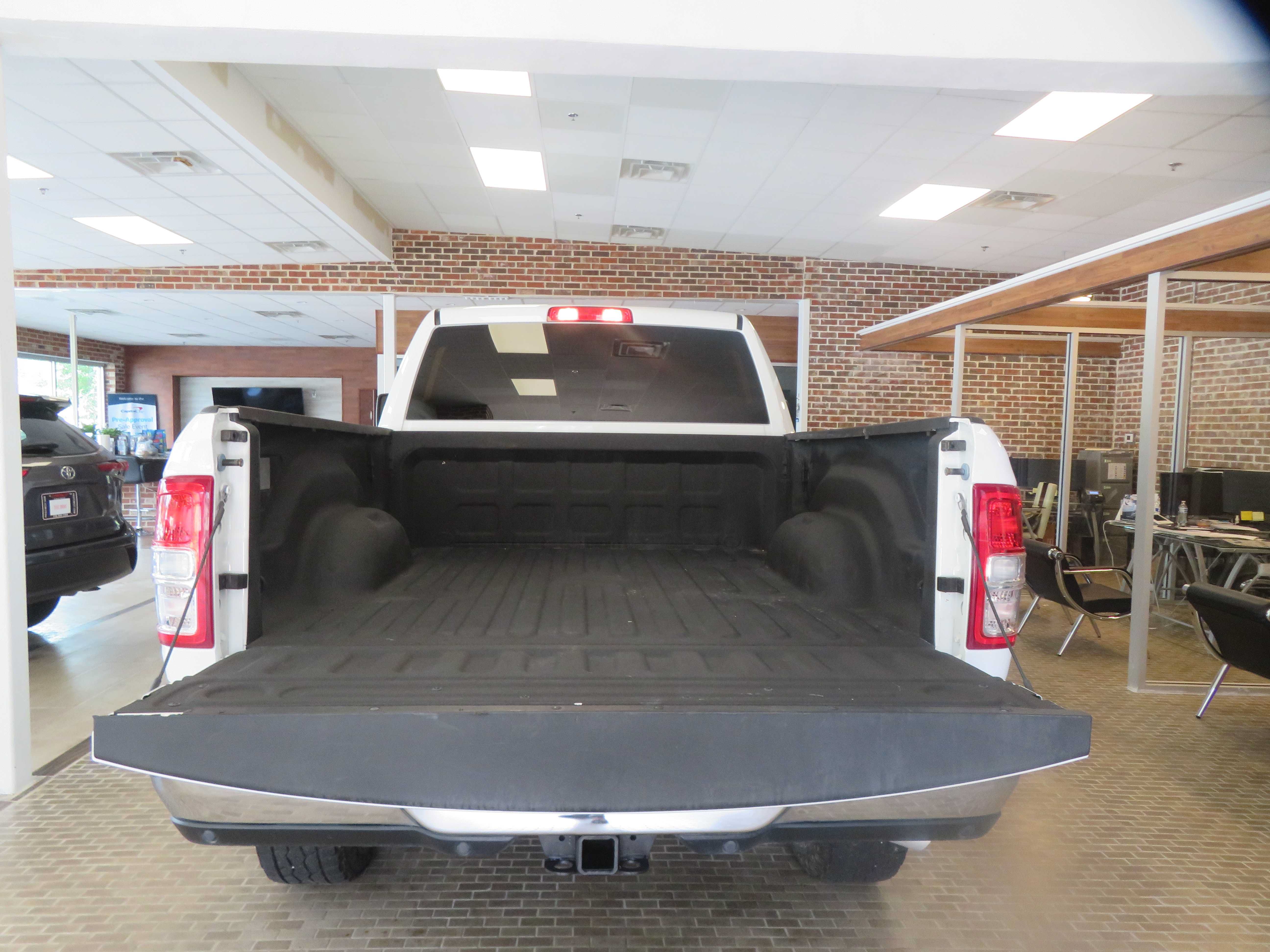 Used 2024 RAM 2500 Big Horn w/ Off Road Package AWD/4WD image 48