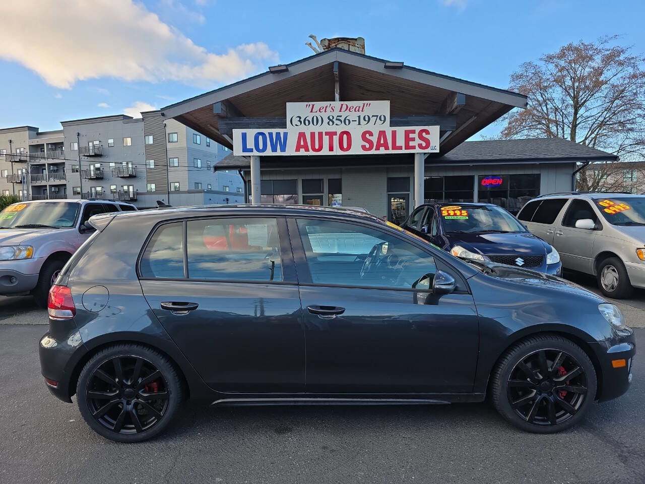 Used 2012 Volkswagen GTI 4-Door image 2
