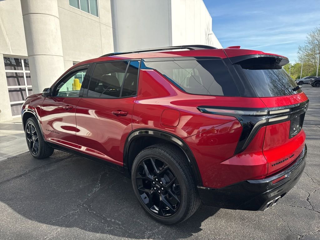 Used 2024 Chevrolet Traverse RS w/ LPO, Floor Liner Package AWD/4WD image 7
