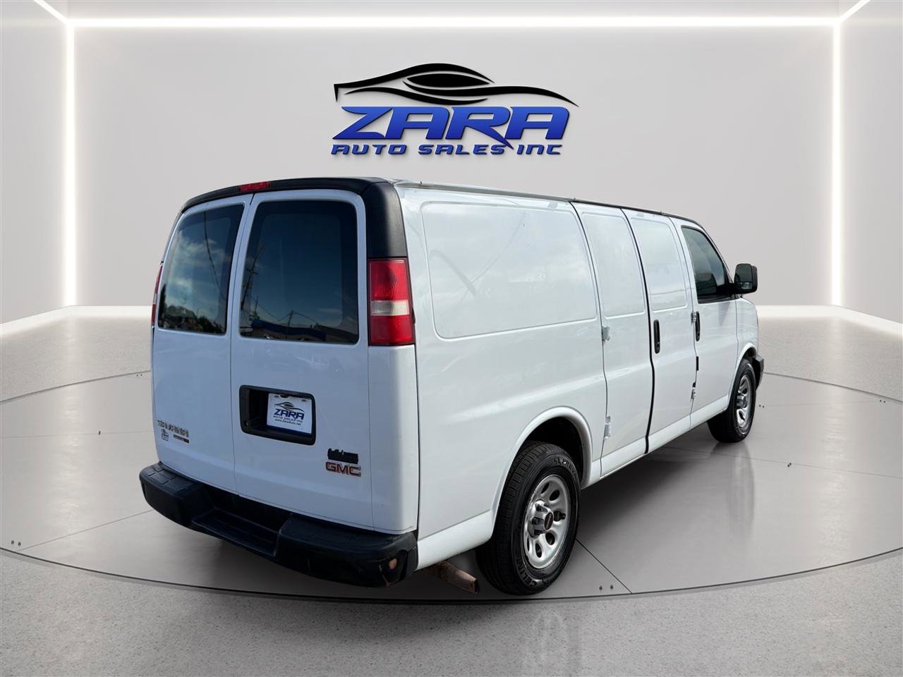 Used 2014 GMC Savana 1500 AWD image 7