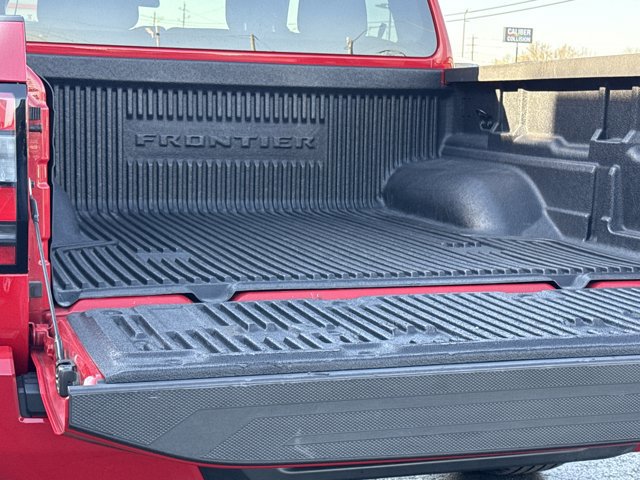 Used 2024 Nissan Frontier SV RWD image 10