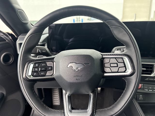 Used 2025 Ford Mustang GT Premium RWD image 14