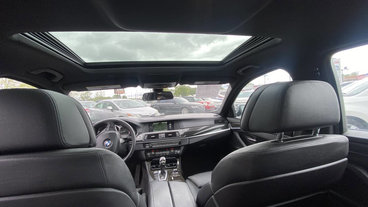 Used 2013 BMW 550i Sedan RWD image 10