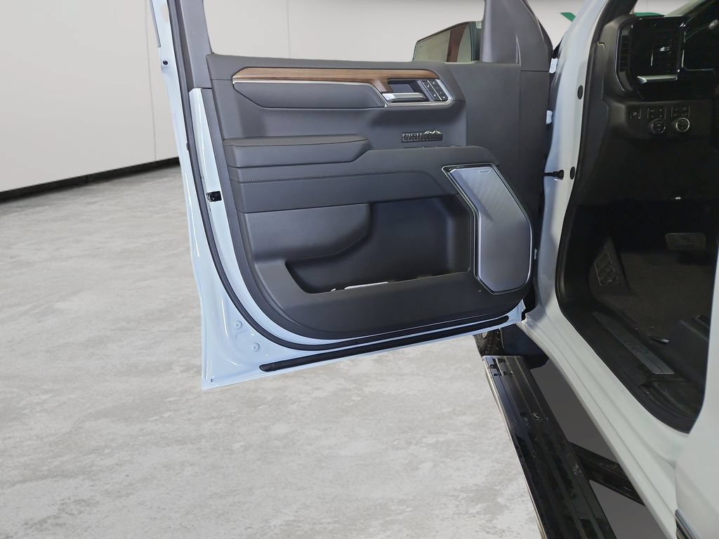 New 2026 Chevrolet Silverado 1500 High Country AWD/4WD image 39