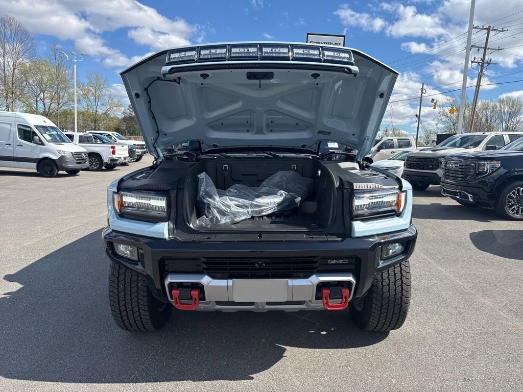 Used 2024 GMC Hummer EV 3X w/ LPO, Illumination Package image 39