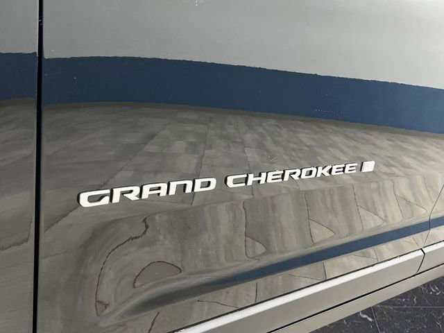 New 2025 Jeep Grand Cherokee Limited w/ Trailer Tow Package image 37
