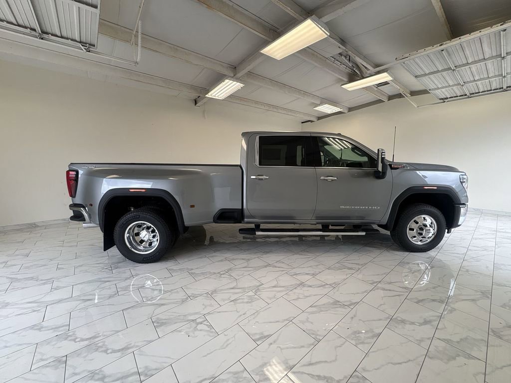 New 2026 GMC Sierra 3500 SLT w/ SLT Convenience Package image 9