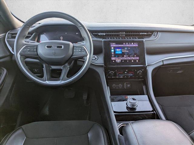 Used 2023 Jeep Grand Cherokee Altitude image 16